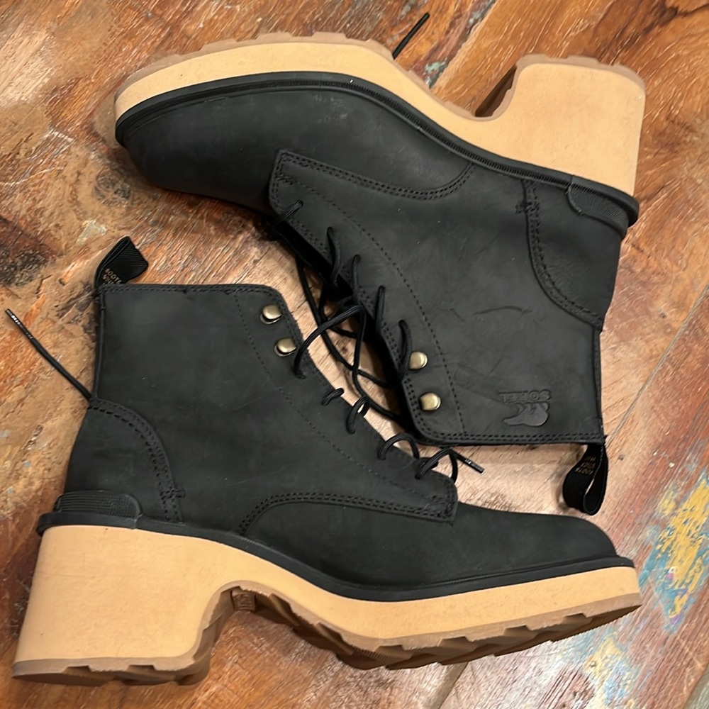New Sorel High Line Heel Lace Up Boot - Picture 4 of 6